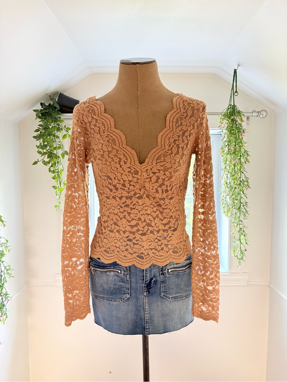 Lace V-Neck Long Sleeve Top - Tan